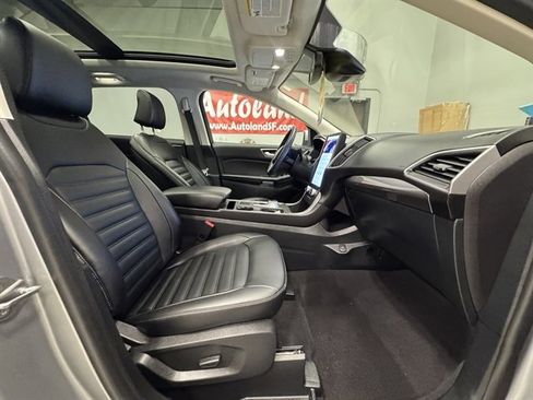 Used 2023 Ford Edge SEL w/ Convenience Package image 9