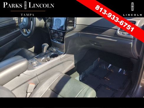 Used 2019 Jeep Grand Cherokee Limited w/ Luxury Group II AWD/4WD image 11