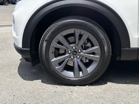 Certified 2023 Ford Explorer XLT w/ Equipment Group 202A AWD/4WD image 28