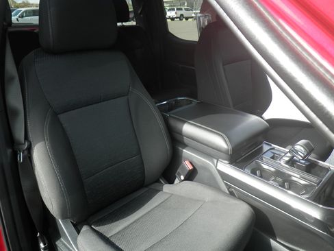 Certified 2022 Ford F150 XLT w/ Equipment Group 302A High image 26