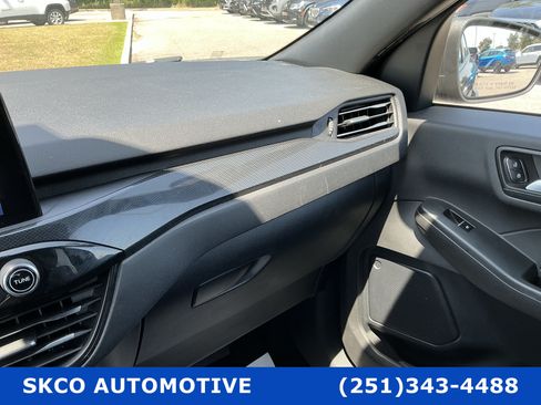 Used 2023 Ford Escape ST-Line FWD image 24