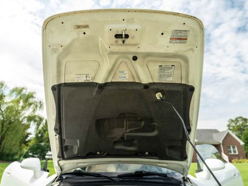 Used 2004 Honda S2000 image 24