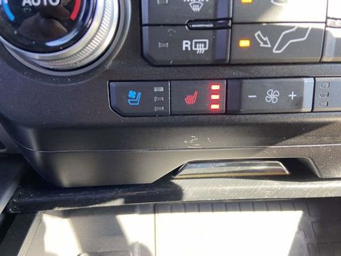 Used 2021 Ford F350 Platinum image 26