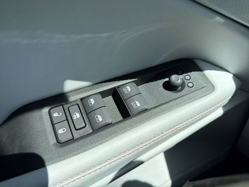 New 2026 Jeep Cherokee Overland AWD/4WD image 25