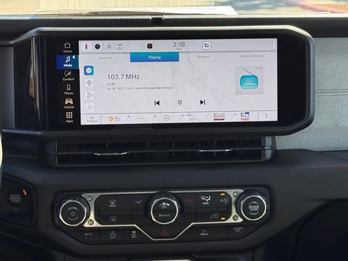 Used 2024 Jeep Wrangler Sport S image 19