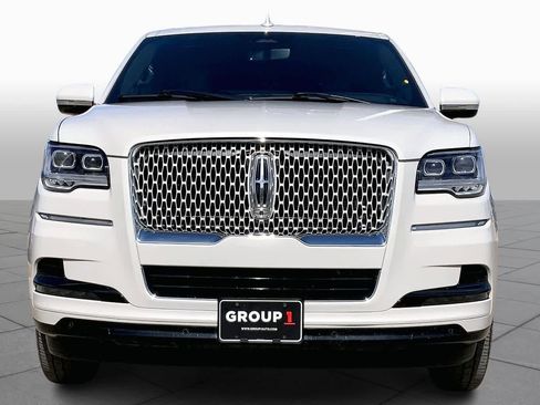 Certified 2022 Lincoln Navigator L Reserve image 4