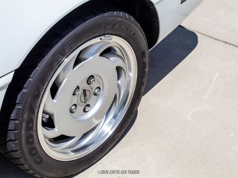 Used 1991 Chevrolet Corvette Convertible RWD image 46