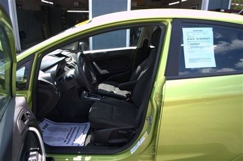Used 2013 Ford Fiesta SE FWD image 11