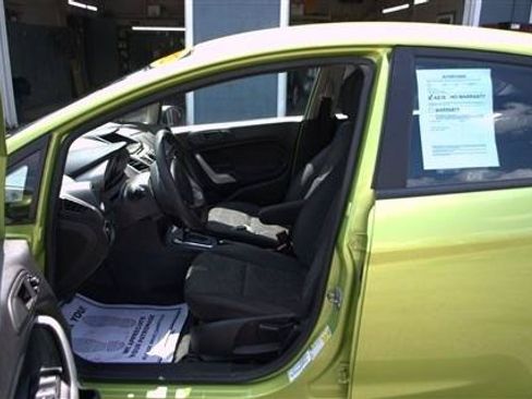 Used 2013 Ford Fiesta SE FWD image 11