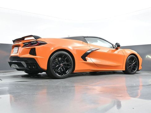 Used 2024 Chevrolet Corvette Stingray Premium Conv w/ Z51 Performance Package RWD image 55