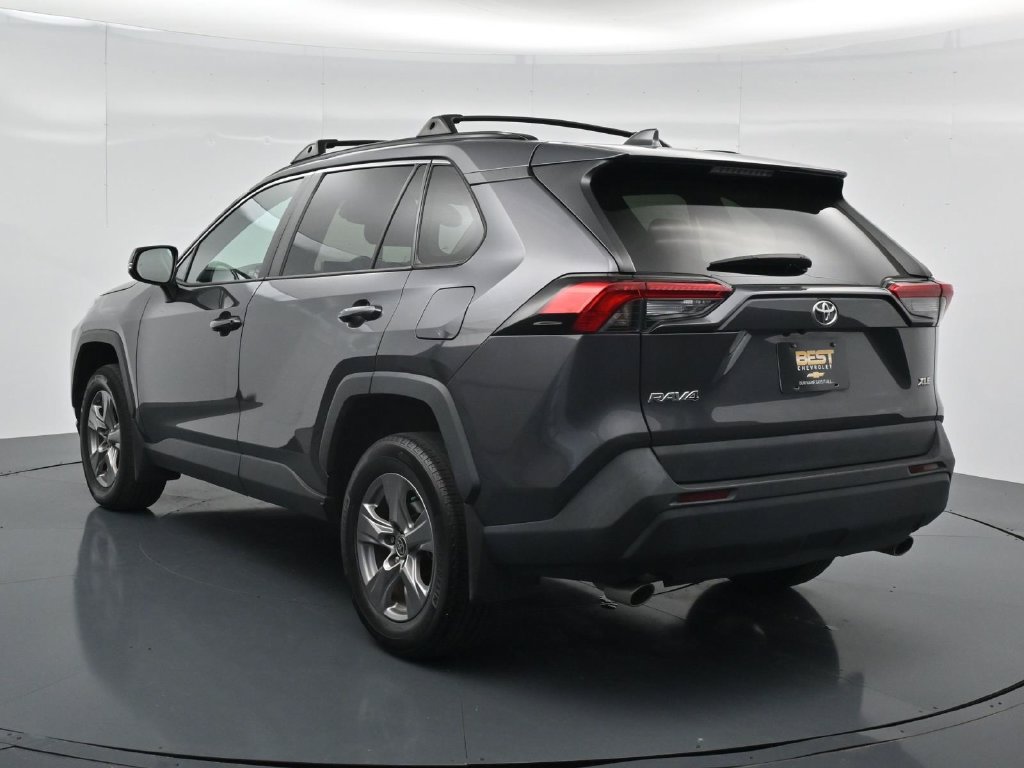 Used 2024 Toyota RAV4 XLE FWD image 5