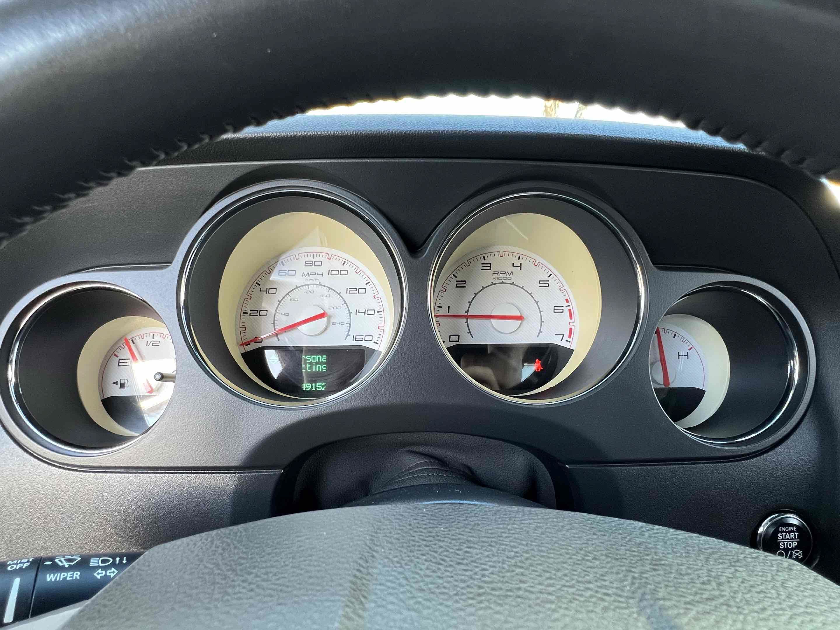 Used 2014 Dodge Challenger R/T RWD image 7