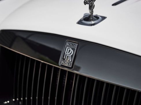 Used 2020 Rolls-Royce Dawn RWD image 10