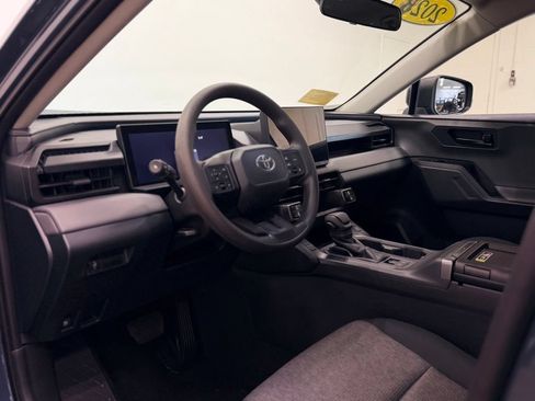 Used 2026 Toyota RAV4 LE AWD/4WD image 12