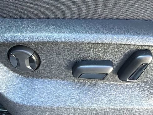 New 2026 Volkswagen Atlas SE image 26