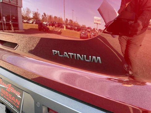 New 2026 Nissan Pathfinder Platinum FWD image 14