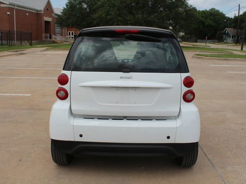 Used 2013 smart fortwo pure RWD image 10