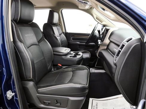 Used 2022 RAM 3500 Laramie image 17