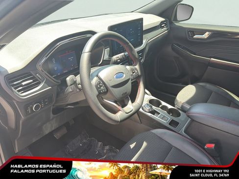 Used 2025 Ford Escape ST-Line w/ Tech Pack #1 FWD image 13