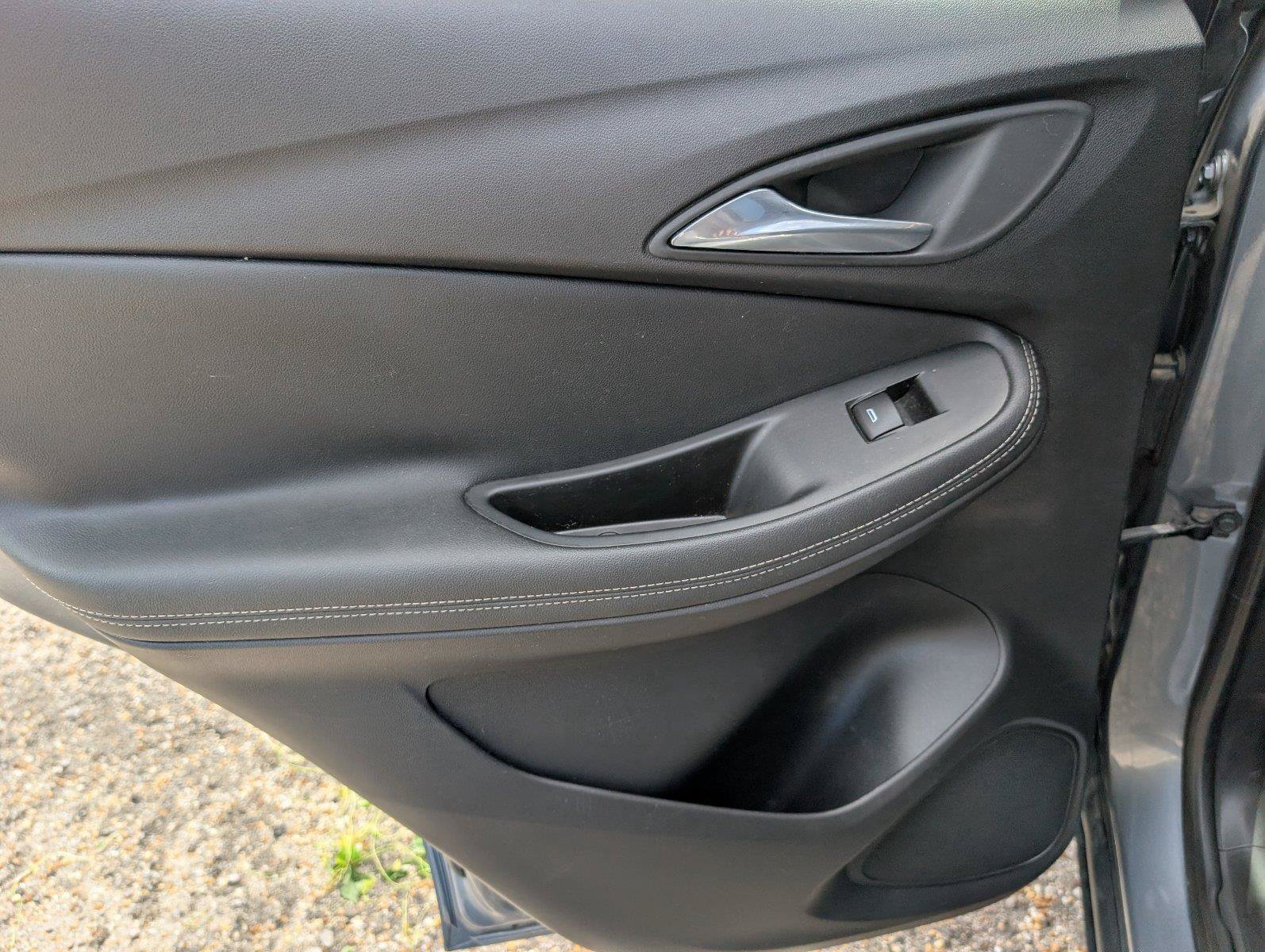 Used 2022 Buick Encore GX Preferred FWD image 36