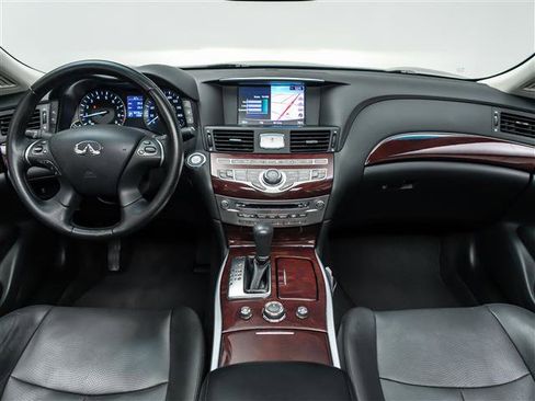 Used 2018 INFINITI Q70 L 3.7 image 21