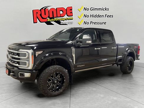 Used 2023 Ford F250 Platinum AWD/4WD image 1