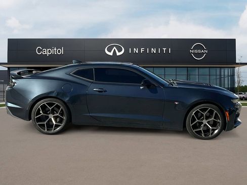Used 2019 Chevrolet Camaro SS w/ Black Appearance Package image 4