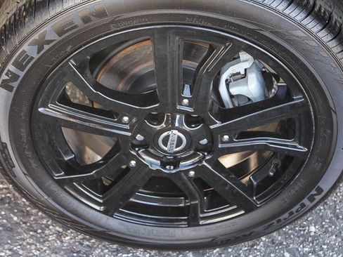 Used 2021 Nissan Kicks SR image 8