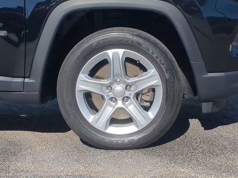 Certified 2024 Jeep Compass Sport image 11