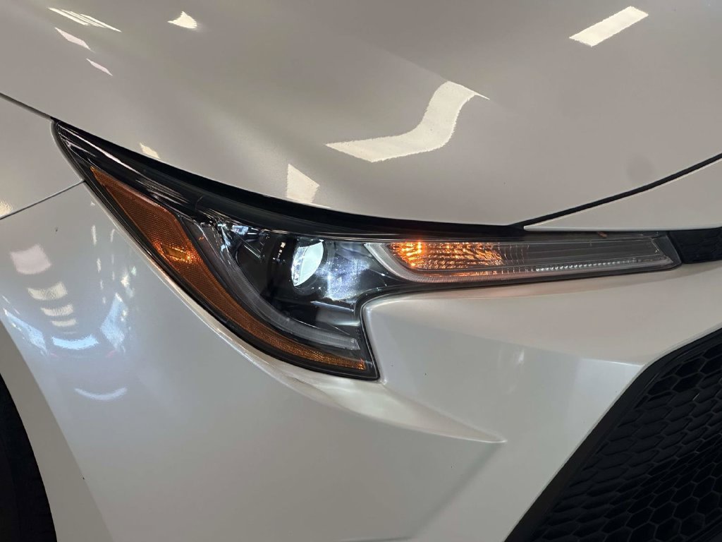 Used 2022 Toyota Corolla LE w/ LE Convenience Package FWD image 11