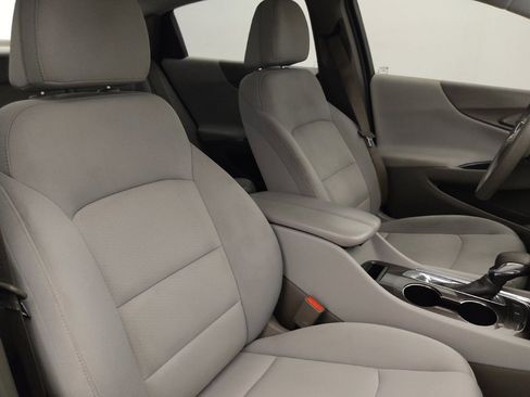 Used 2021 Chevrolet Malibu LT FWD image 21