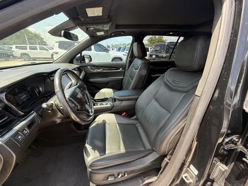 Used 2020 Cadillac XT6 Premium Luxury FWD image 28