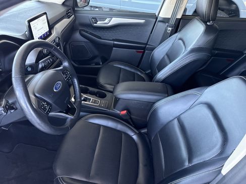 Used 2020 Ford Escape SEL image 19