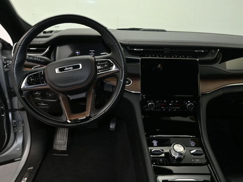 Used 2022 Jeep Grand Cherokee Summit w/ Advanced Protech Group IV image 17