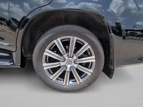 Used 2017 Lexus LX 570 4WD w/ Luxury Package image 24