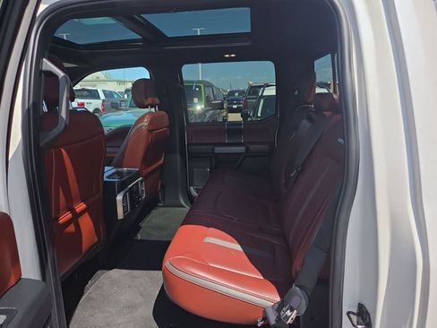 Used 2019 Ford F150 Platinum w/ Equipment Group 701A Luxury AWD/4WD image 17