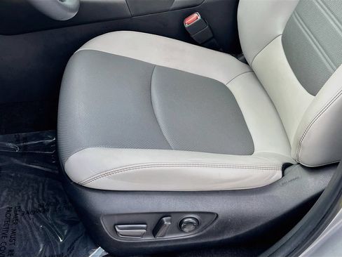 Used 2023 Toyota RAV4 Limited AWD/4WD image 13