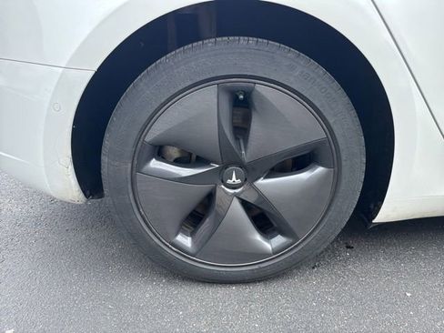 Used 2018 Tesla Model 3 Long Range AWD/4WD image 17