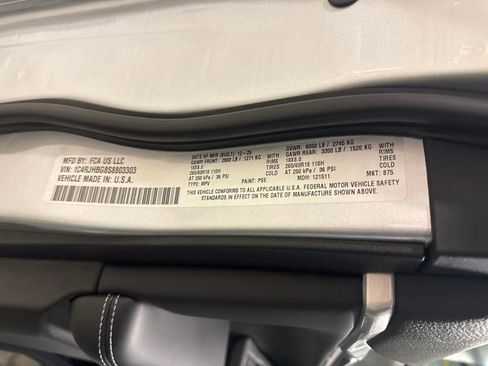 New 2025 Jeep Grand Cherokee Limited image 29