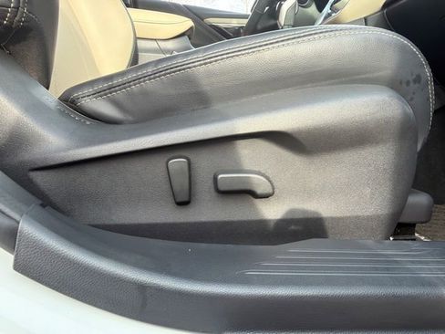 Certified 2023 Subaru Outback Limited image 39