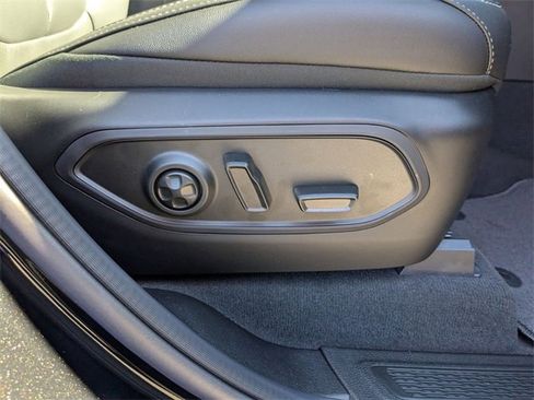 New 2025 Jeep Grand Cherokee Limited image 37