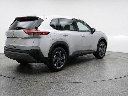 Used 2025 Nissan Rogue SV image 9