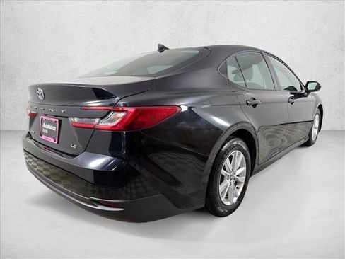 Used 2025 Toyota Camry LE FWD image 3