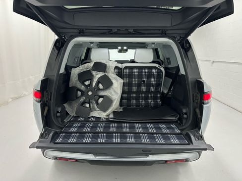Used 2024 Rivian R1S Adventure Quad AWD/4WD image 43