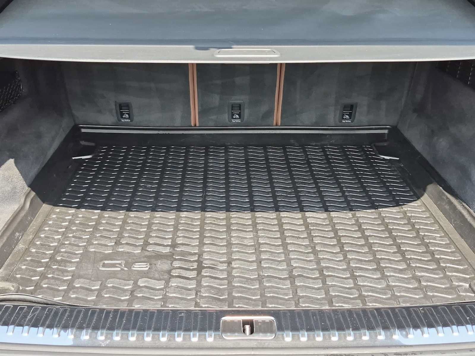 Used 2019 Audi Q8 Prestige w/ Year 1 Package AWD/4WD image 35