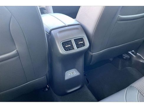 Used 2023 Buick Envision Preferred w/ Sport Touring Package AWD/4WD image 10
