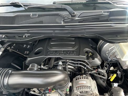 Used 2019 RAM 1500 Limited image 15