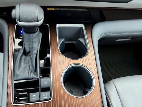 Certified 2024 Toyota Sienna XLE w/ XLE Plus Package image 42