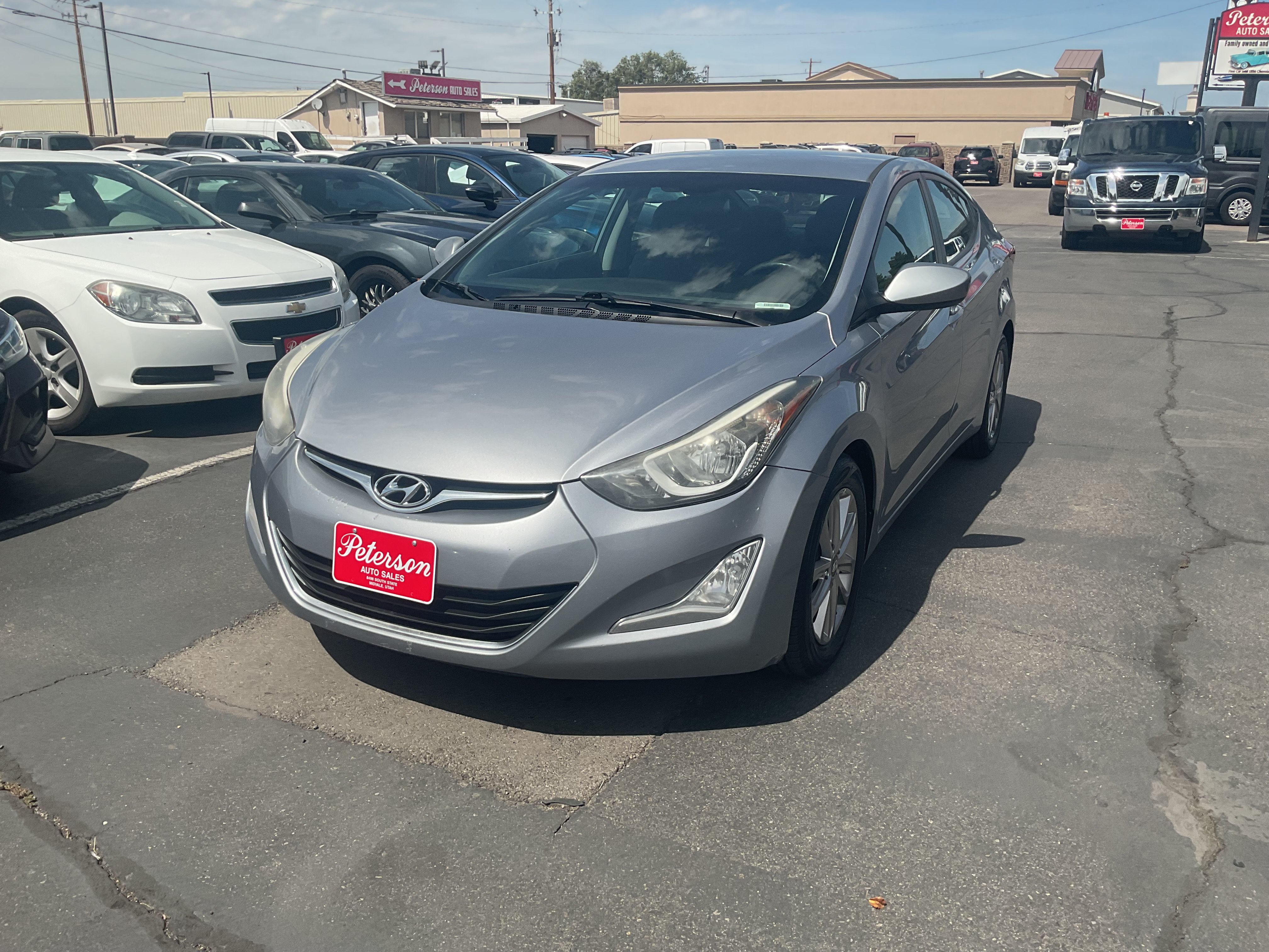 Used 2015 Hyundai Elantra SE w/ Option Group 02 FWD image 2