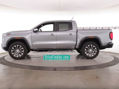 Used 2024 GMC Canyon Denali AWD/4WD image 9